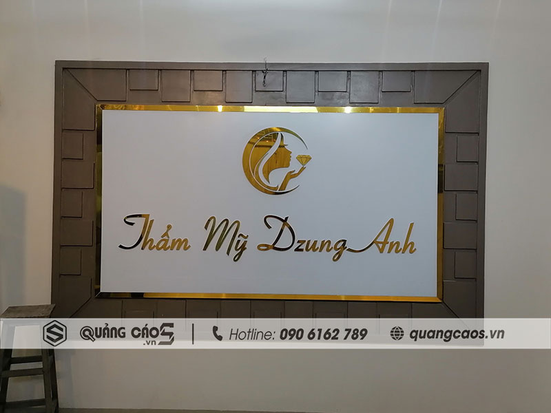 Thi công Backrop Thẩm Mỹ Dzung Anh Thi công Backrop Thẩm Mỹ Dzung Anh