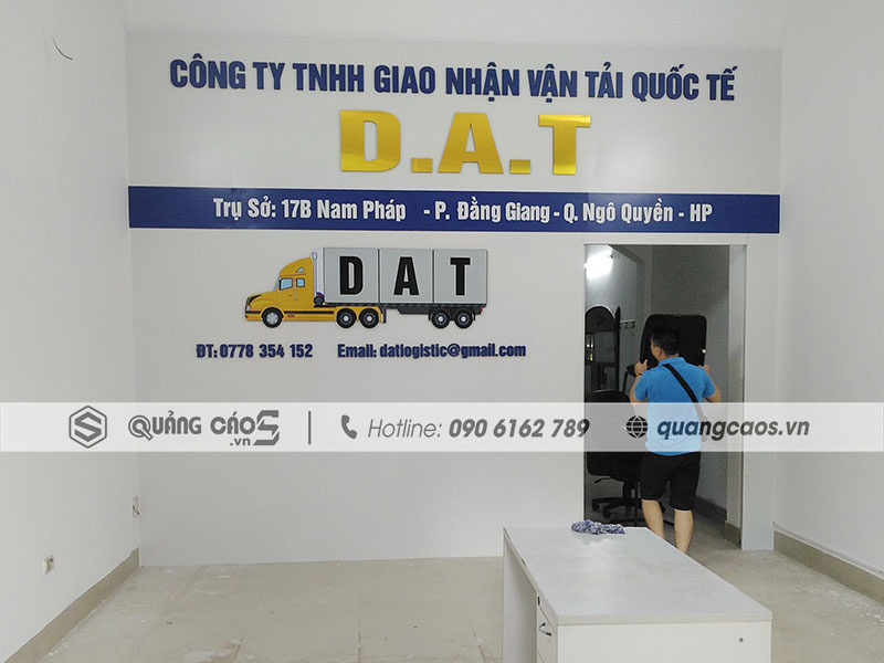 Thi công vách logo Công ty giao vận vận tải Quốc tế tại Đằng Hải