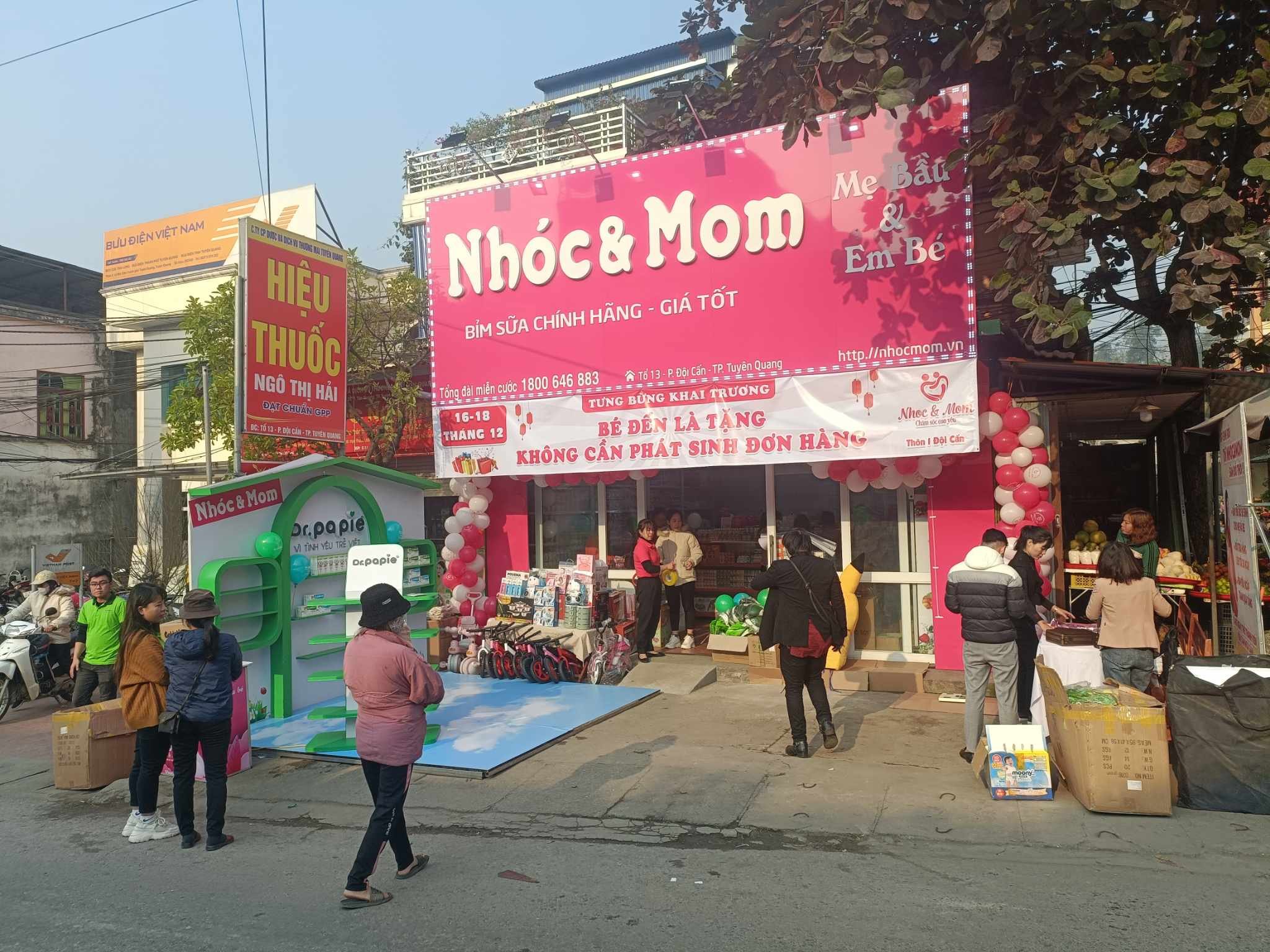 Biển quảng cáo cửa hàng bỉm sữa – Biển Quảng Cáo Hà Nội