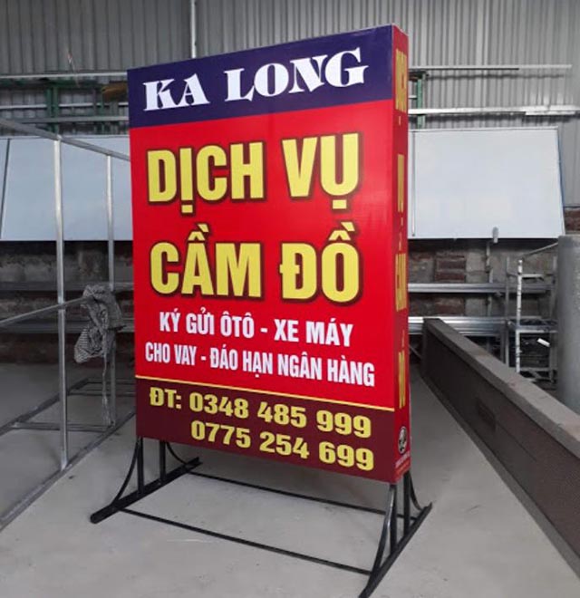 Những ưu điểm và công dụng của biển quảng cáo in bạt