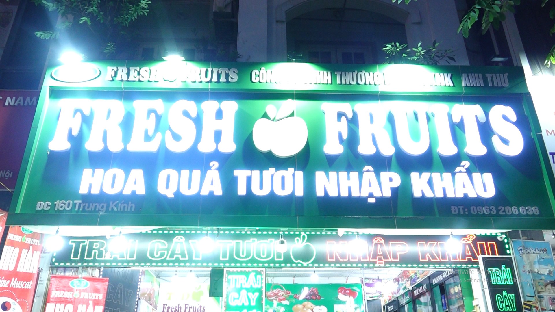Nhiều cửa hàng hoa quả nhập khẩu bị xử phạt sau loạt bài của Báo Lao Động