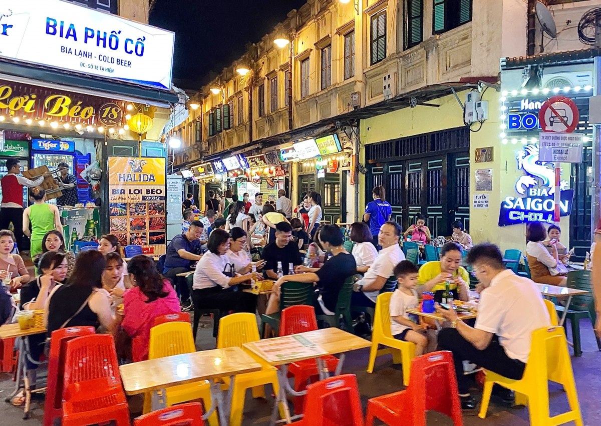 Quên sầu với 19 quán bia hơi Hà Nội chất lượng, mồi nhậu ngon – VinWonders