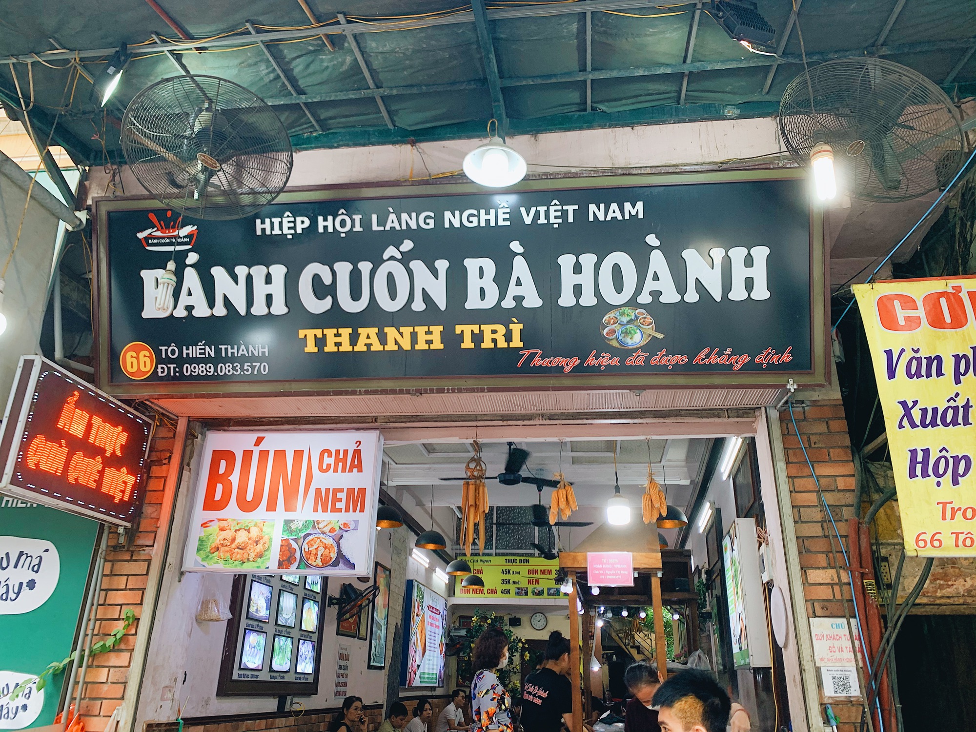 biển quảng cáo bánh cuốn