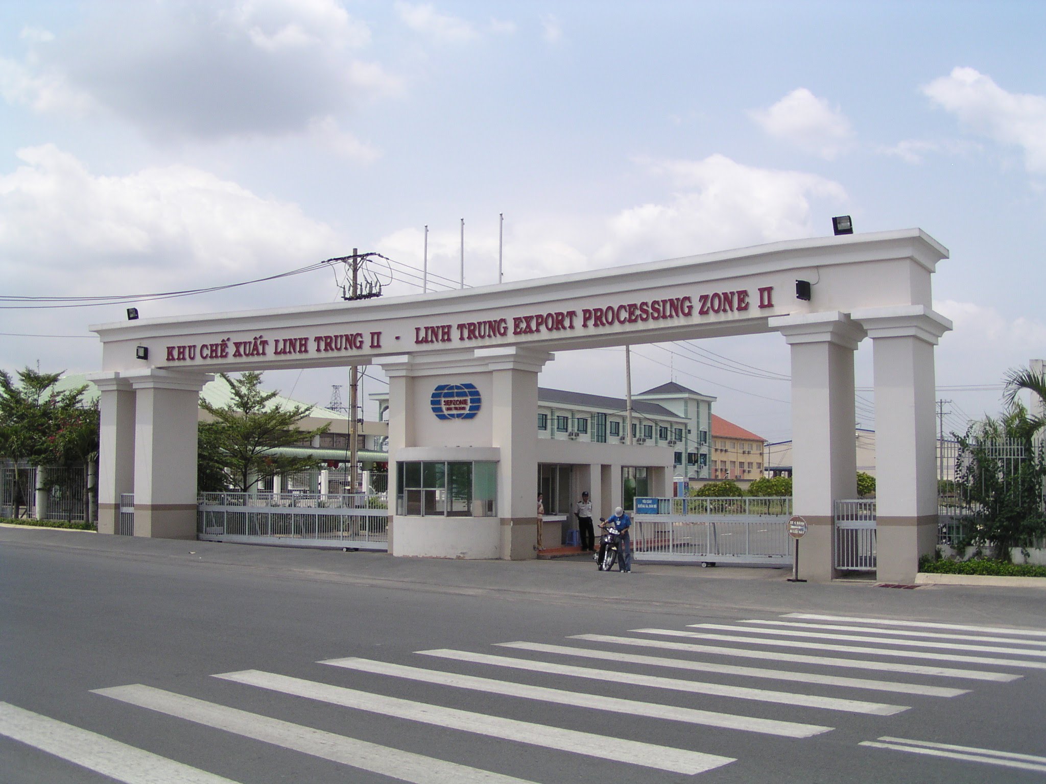 KHU CHẾ XUẤT LÀ GÌ? LỢI ÍCH KHI THÀNH LẬP DOANH NGHIỆP CHẾ XUẤT - UNI Customs Consulting