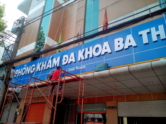 bảng hiệu phòng khám