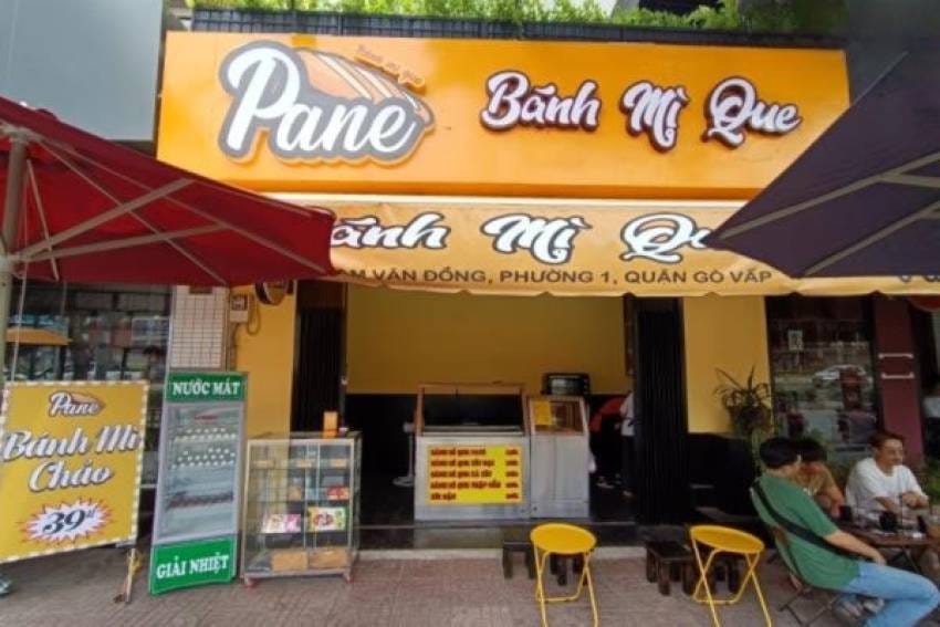 bảng hiệu bánh mì