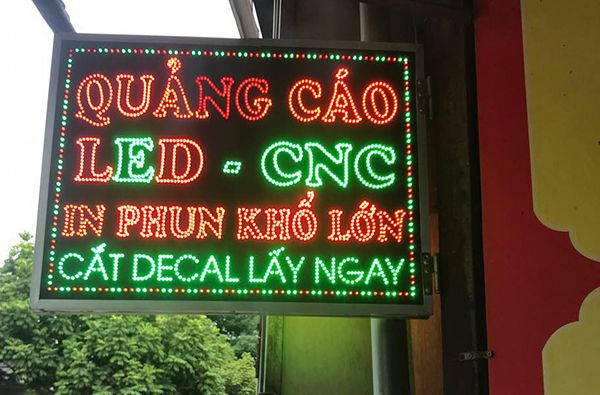cách làm biển quảng cáo đèn LED