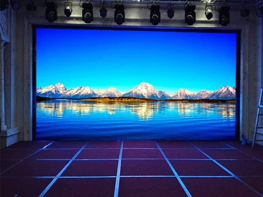 phân biệt màn hình led và lcd