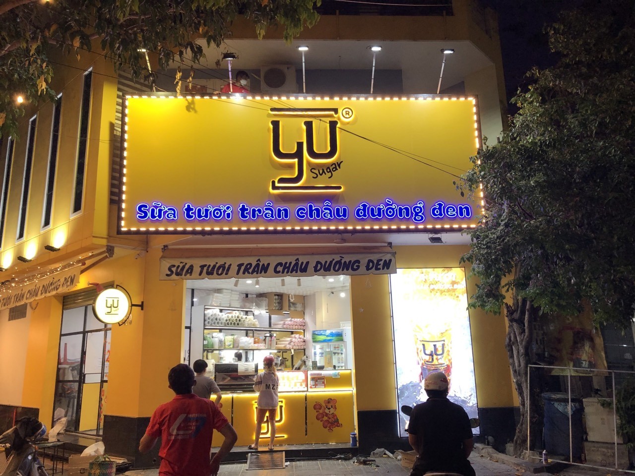 thiết kế biển quảng cáo trà sữa