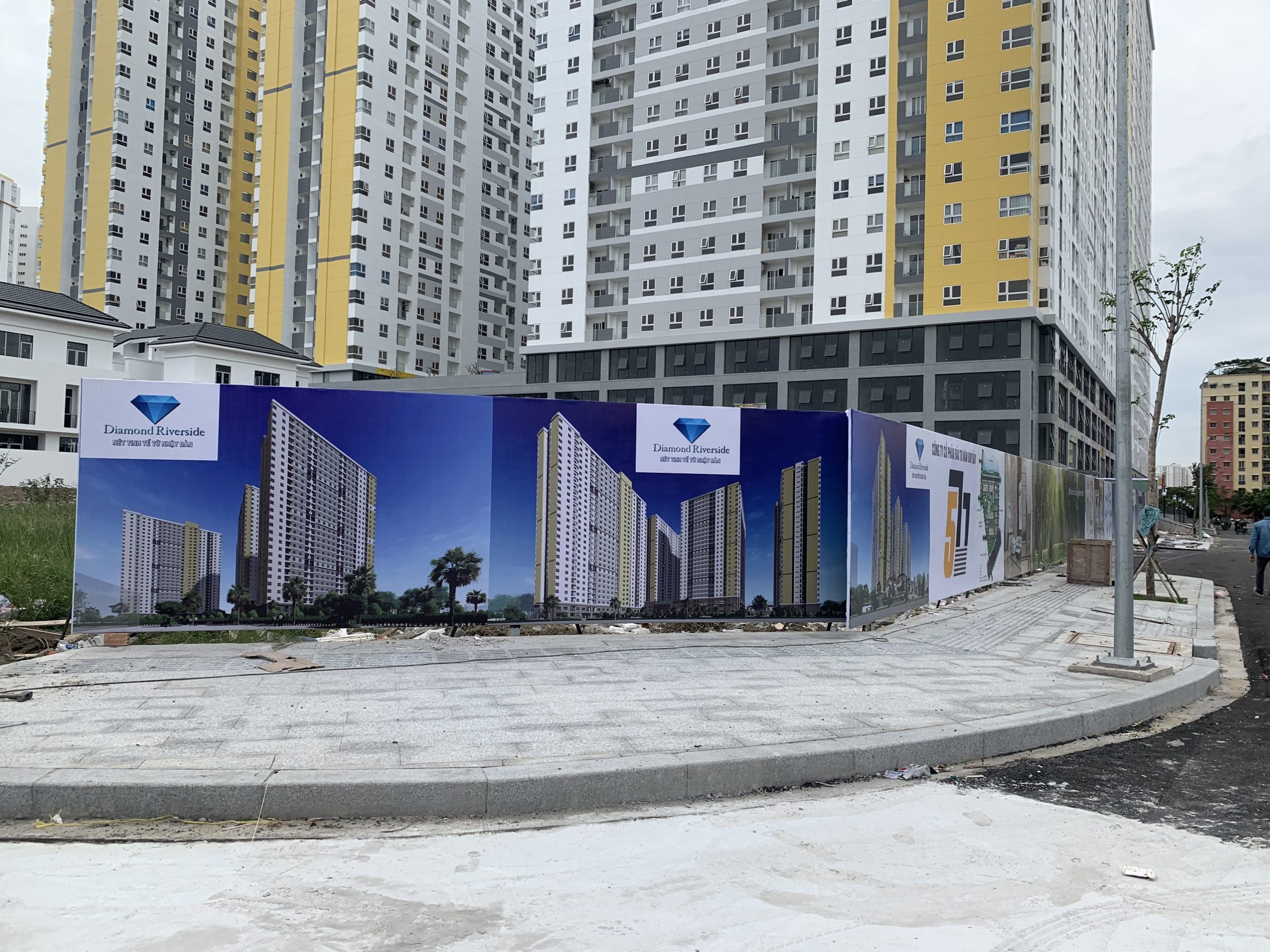 giá thi công hàng rào dự án